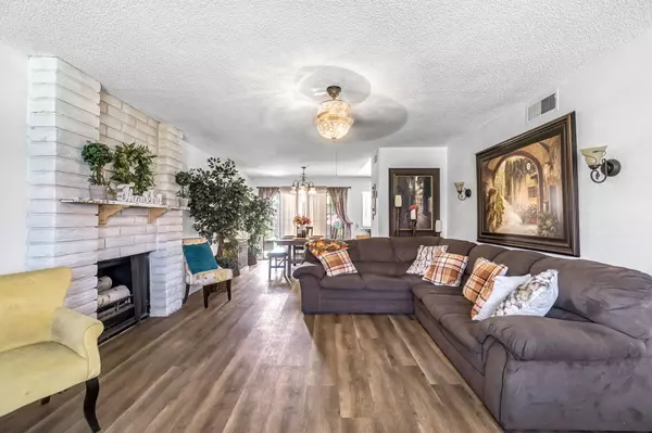 Fresno, CA 93705,1751 W Santa Ana Avenue