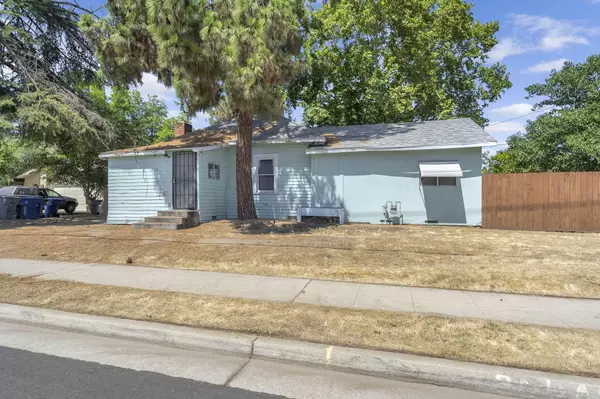 Clovis, CA 93611,760 Sunnyside Avenue