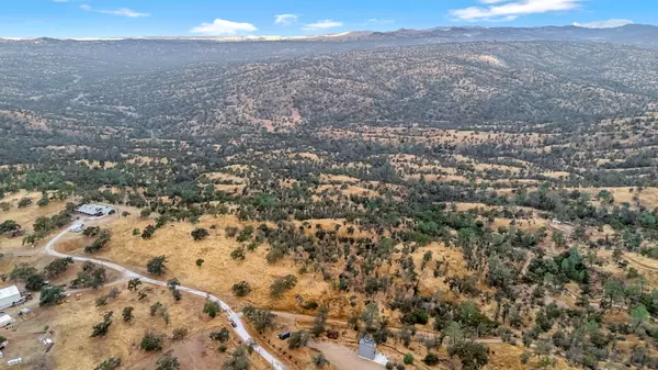 37749 Misty Ridge Road, Raymond, CA 93653