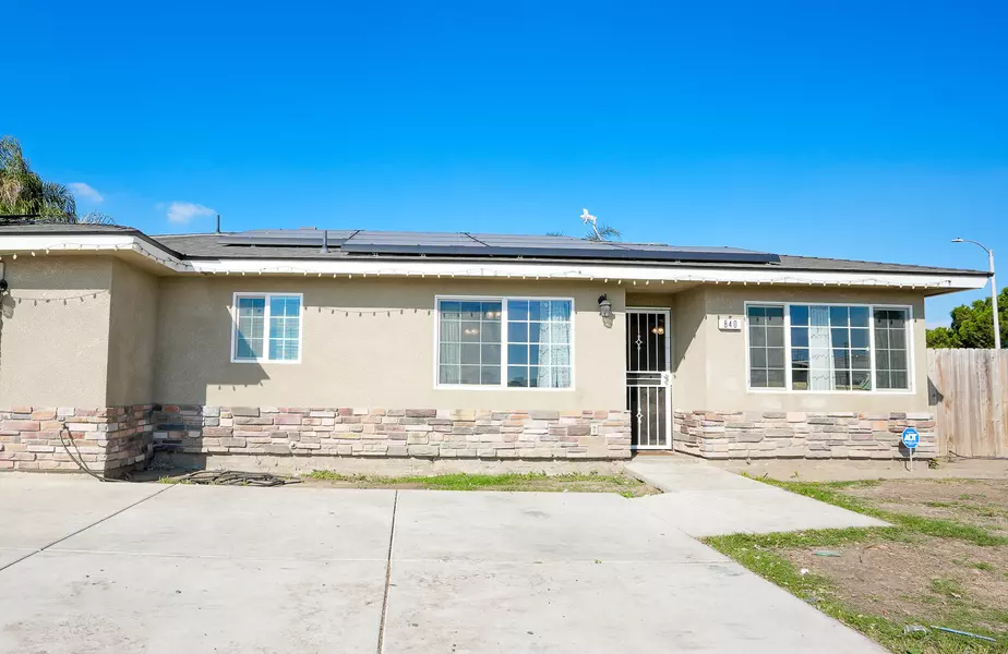 840 E Bardsley Avenue, Tulare, CA 93274