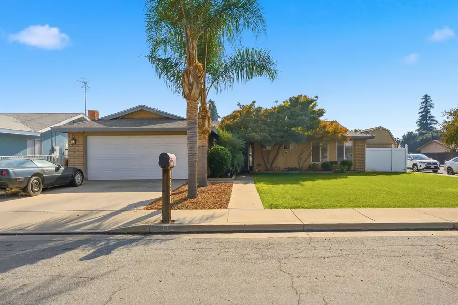 1691 Terry Court, Porterville, CA 93257