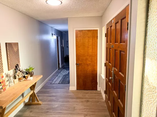 Visalia, CA 93277,2030 S Woodland Street