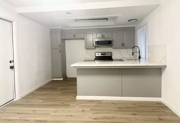 Visalia, CA 93277,1709 S Noyes Street