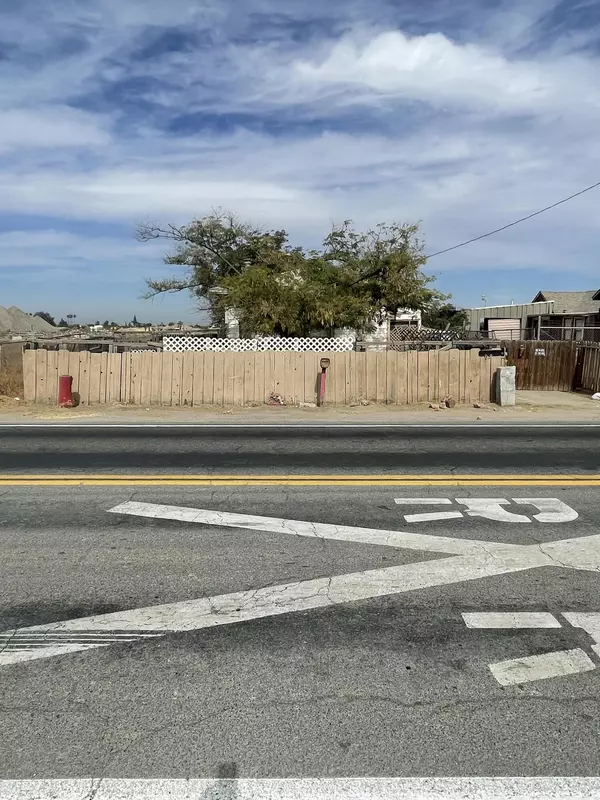 10696 Houston Avenue, Hanford, CA 93230