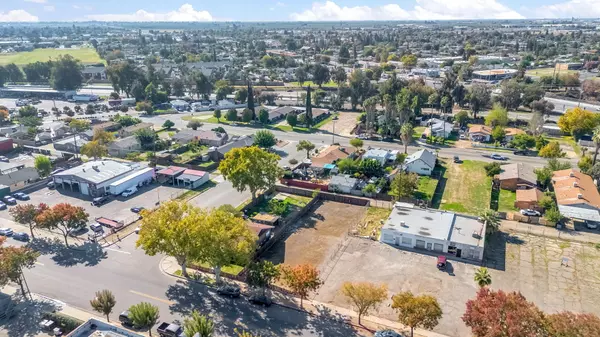 Madera, CA 93637,724 S Gateway Drive