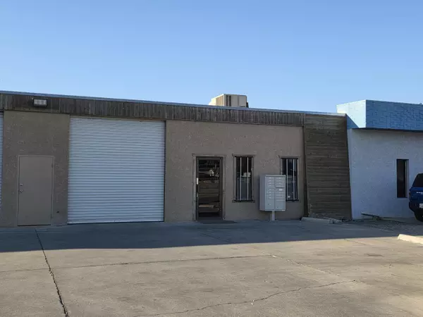 1535 E Acequia Avenue #B, Visalia, CA 93292