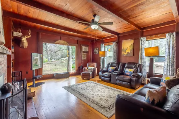 Three Rivers, CA 93271,43307 Sierra Drive