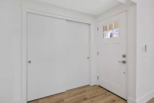 Hanford, CA 93230,1404 Kaweah Street