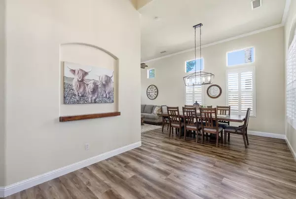 Visalia, CA 93292,3511 S Oakhurst Court