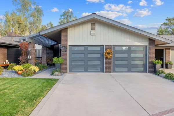 Visalia, CA 93291,716 N Silvervale Drive