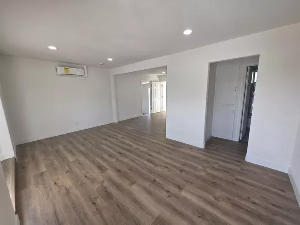 Visalia, CA 93291,1809 N Bridge Street