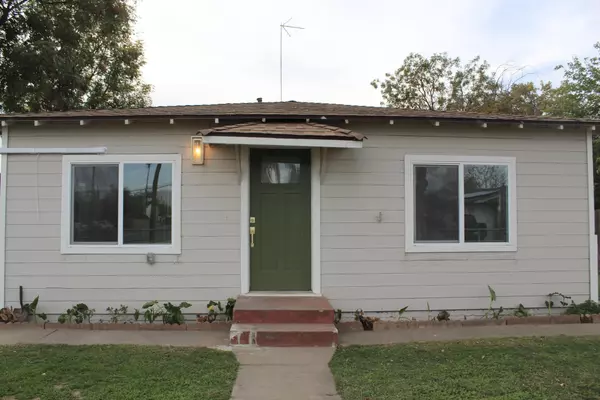 Exeter, CA 93221,264 S Orange Avenue
