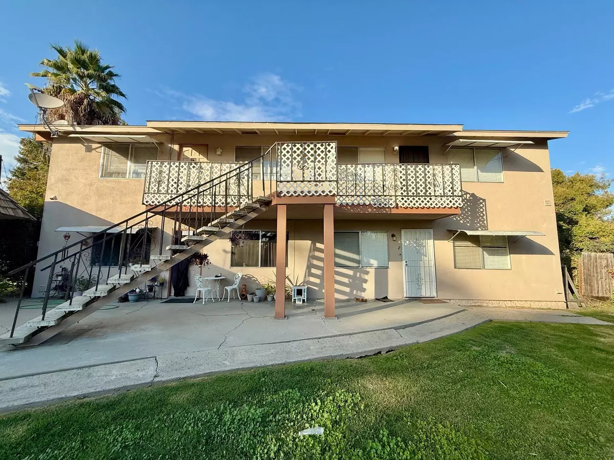 Visalia, CA 93291,118 S Linwood Street