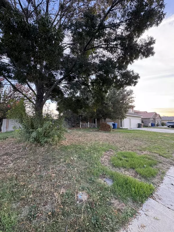 Bakersfield, CA 93311,9201 Empire State Drive