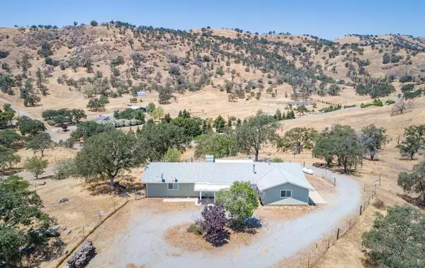 Yokuts Valley, CA 93675,35312 George Smith Road