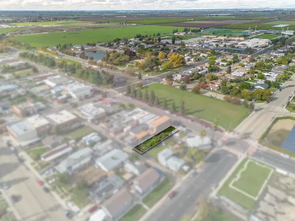 Parlier, CA 93648,530 Fresno Street