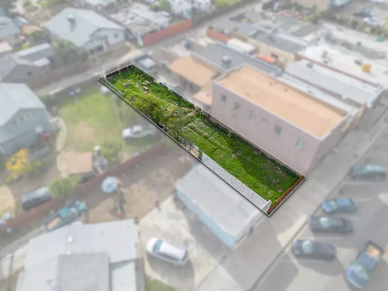 530 Fresno Street, Parlier, CA 93648