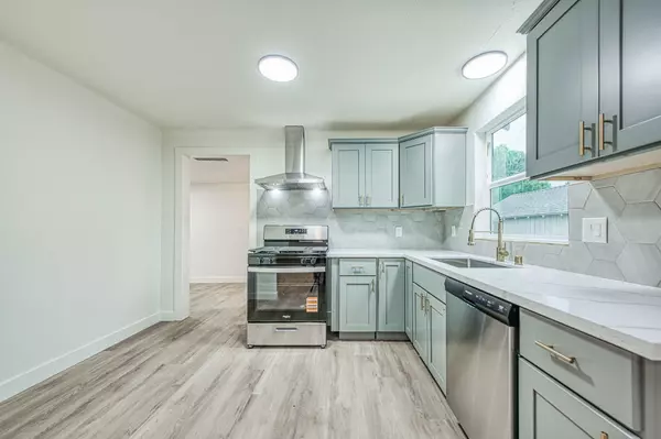 Dinuba, CA 93618,372 N Smith Avenue