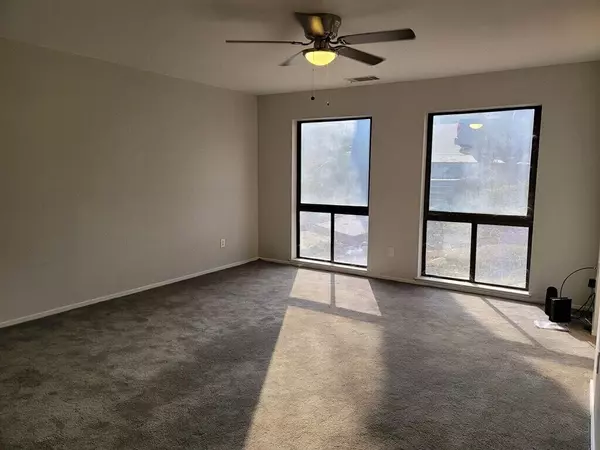 Porterville, CA 93257,1112 N Scenic Drive