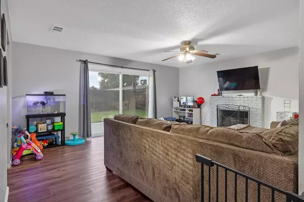 Visalia, CA 93292,1029 N Gowdy Street