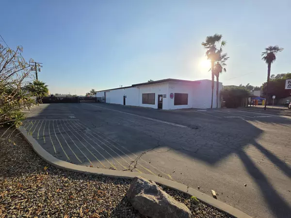 Visalia, CA 93292,1131 E Houston Avenue