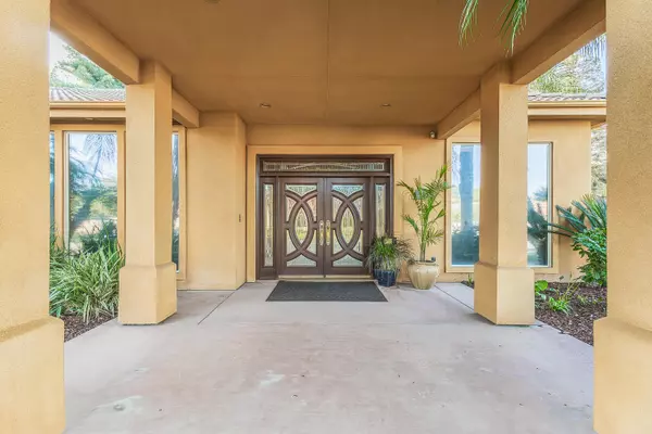 Visalia, CA 93277,2135 SE Cottonwood Circle