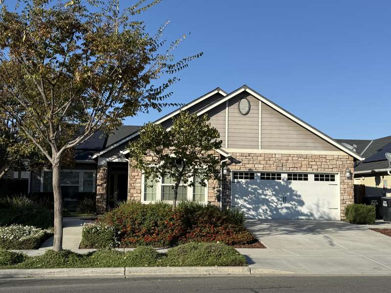 3912 W Vine Avenue, Visalia, CA 93291