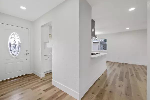 Visalia, CA 93291,7122 Ave. 306