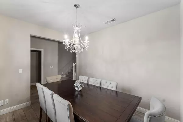 Visalia, CA 93291,3050 N Kayenta Street