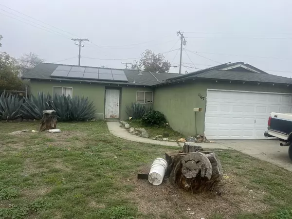 1167 Cling Circle, Hanford, CA 93230