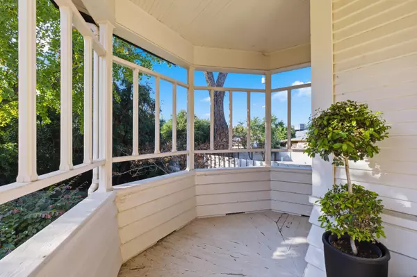 Tulare, CA 93274,260 E Merritt Avenue