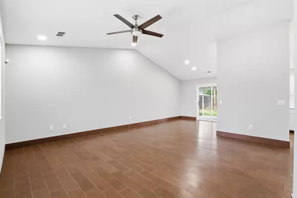 Visalia, CA 93291,2344 N Turner Ct Court