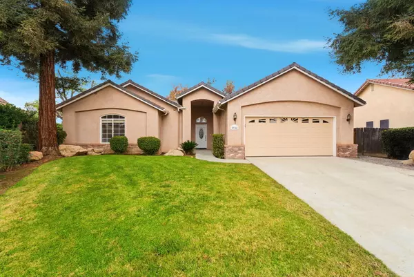 2744 W Ceres Court, Visalia, CA 93291