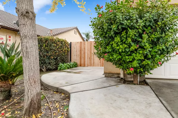 Hanford, CA 93230,1942 N Sonoma Court