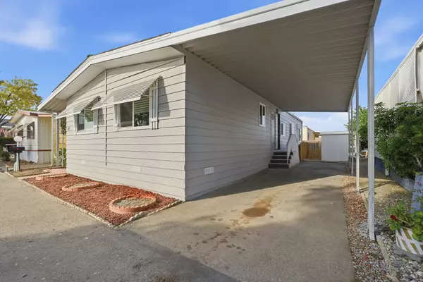 Visalia, CA 93291,415 N Akers Street #47