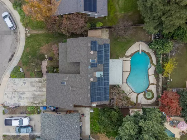 Visalia, CA 93291,4121 W Grove Court