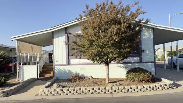 2459 N Oaks Street #28, Tulare, CA 93274