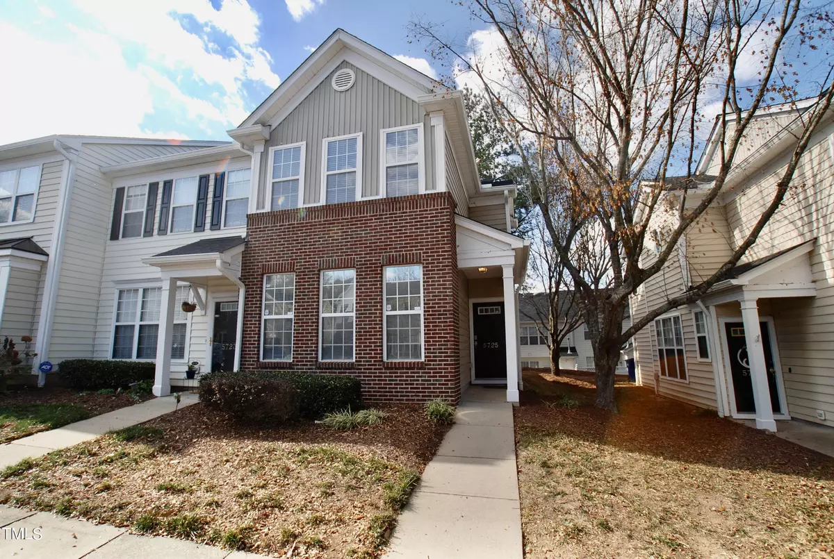 Raleigh, NC 27612,5725 Corbon Crest Lane