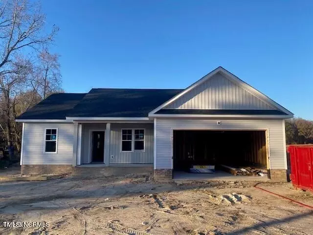 5333 Lloyd Road, Lucama, NC 27851