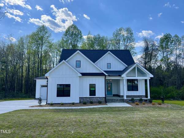 98 Grand Griffon Way,  Lillington,  NC 27546