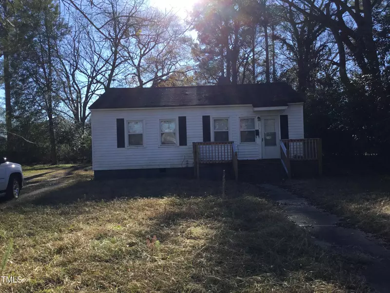 505 W Elizabeth Street, Selma, NC 27576