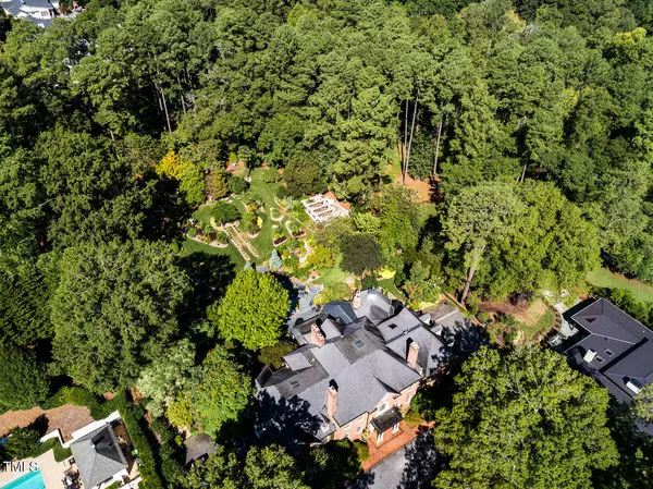 Raleigh, NC 27609,2441 W Lake Drive