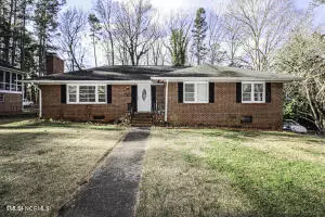 205 Edgewood Drive, Henderson, NC 27536