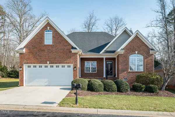 124 Peppertree Drive, Mebane, NC 27302