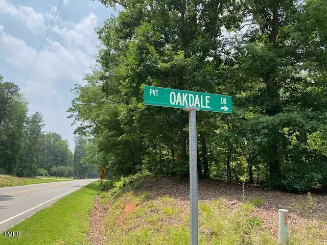 10 Oakdale Drive, Roxboro, NC 27574