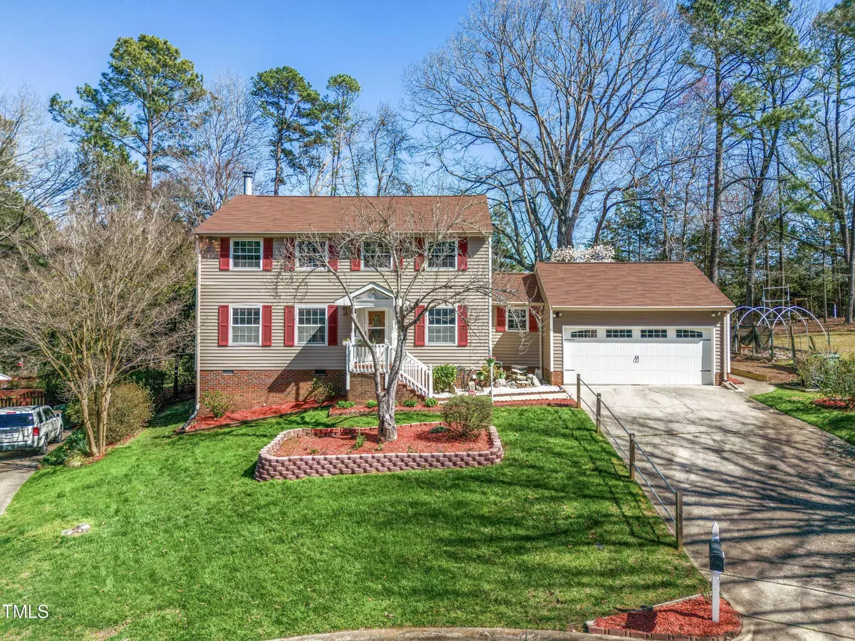 Cary, NC 27513,104 Thresher Court