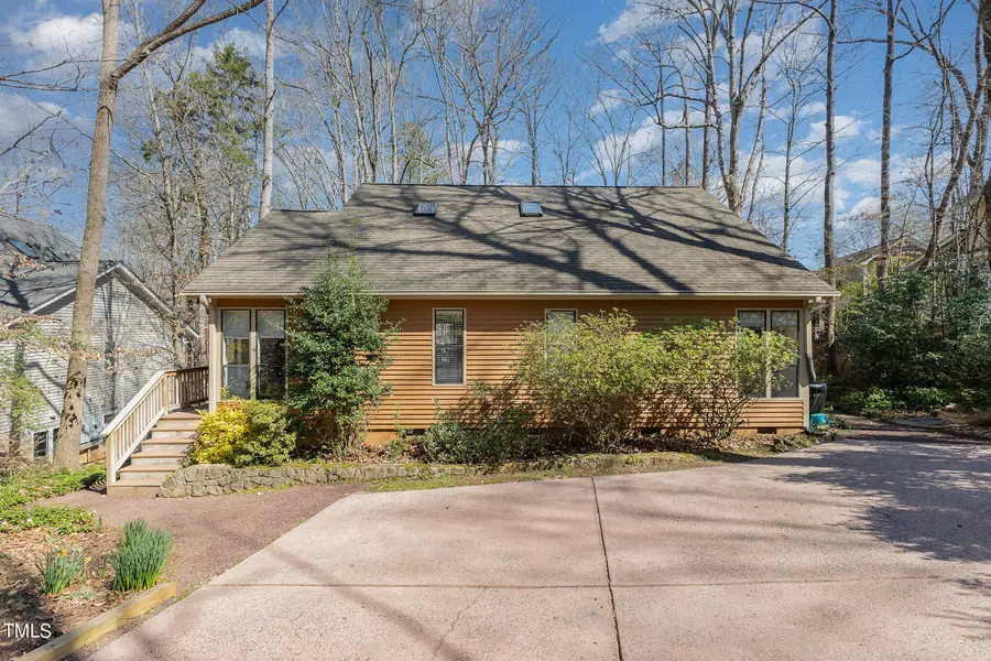 124 Creekview Circle, Carrboro, NC 27510