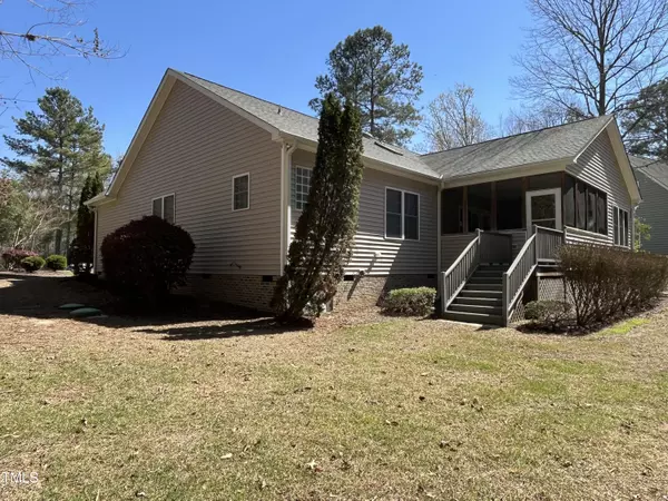 Smithfield, NC 27577,93 Hawks Nest Circle