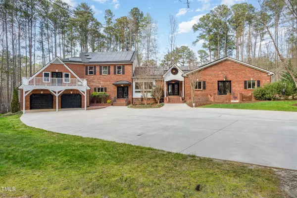 8404 Smith Road, Apex, NC 27539