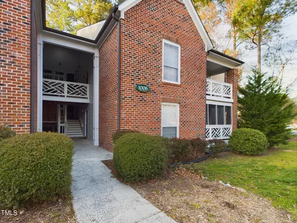 1006 Kingswood Drive #D, Chapel Hill, NC 27517